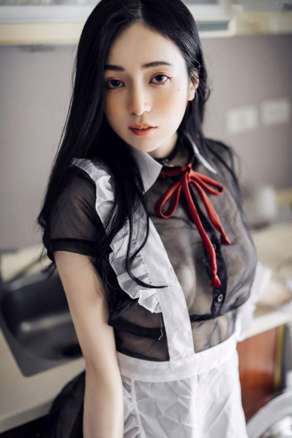    JVID辰辰私房写真：爆炸性感女友系，全裸床照与制服诱惑的极致盛宴第55张图片