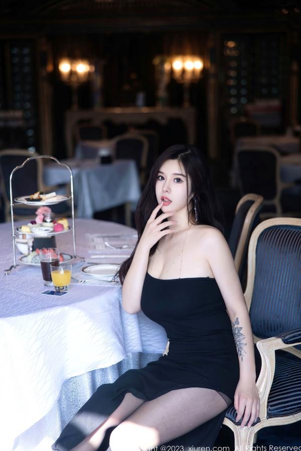    XiuRen秀人网-6973-周思乔Betty-黑色抹胸短裙-极品黑丝诱惑与纹身御姐私房写真-2023.06.26第4张图片