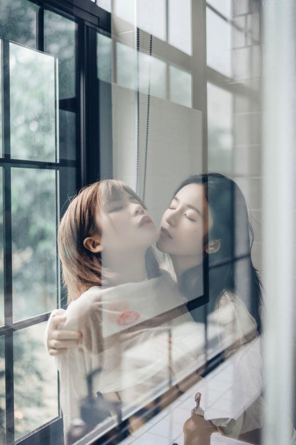    JVID-辰辰双人圣诞写真，火辣节日内衣与可爱驯鹿造型，绝美闺蜜私房互动，勾勒极品身材曲线，带来大尺度视觉诱惑盛宴第116张图片