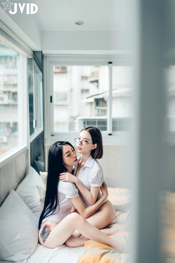    JVID飘飘与啾啾：情人节女神姐妹花，纯白连体衣诱惑私房照，性感气质双重魅力大赏第39张图片