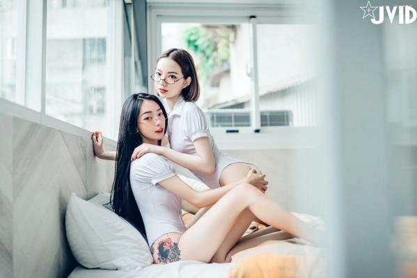    JVID飘飘与啾啾：情人节女神姐妹花，纯白连体衣诱惑私房照，性感气质双重魅力大赏第40张图片
