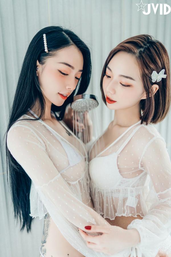    JVID飘飘与啾啾：情人节女神姐妹花，纯白连体衣诱惑私房照，性感气质双重魅力大赏第102张图片