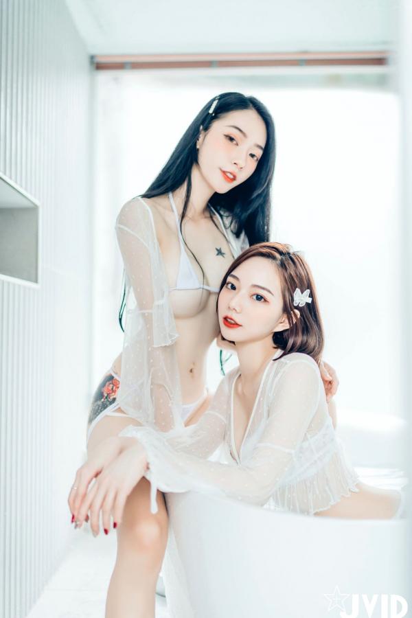    JVID飘飘与啾啾：情人节女神姐妹花，纯白连体衣诱惑私房照，性感气质双重魅力大赏第108张图片