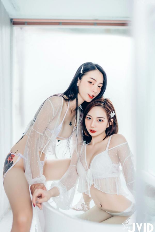    JVID飘飘与啾啾：情人节女神姐妹花，纯白连体衣诱惑私房照，性感气质双重魅力大赏第110张图片
