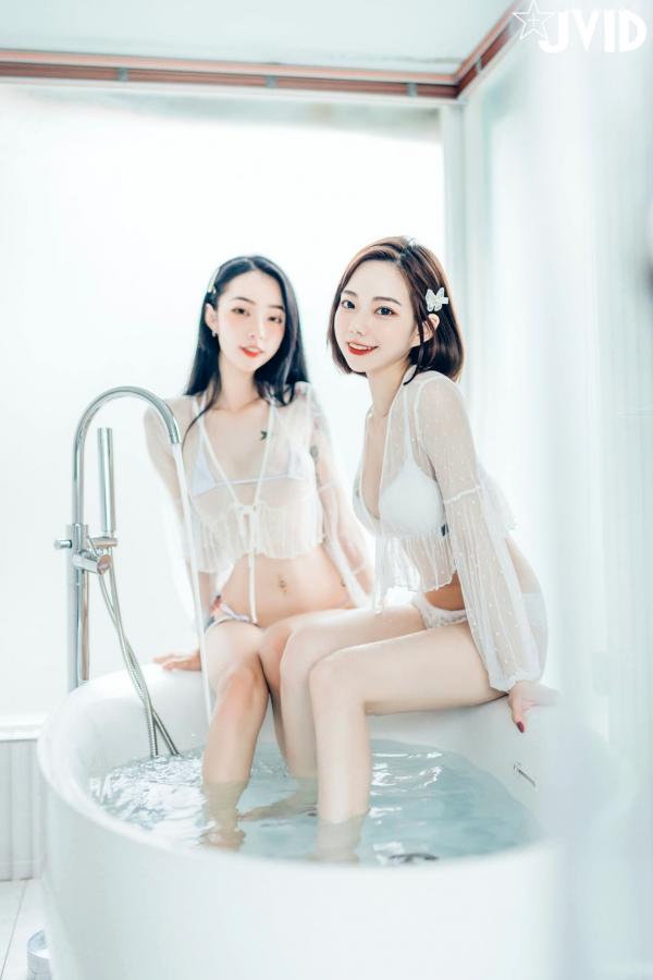    JVID飘飘与啾啾：情人节女神姐妹花，纯白连体衣诱惑私房照，性感气质双重魅力大赏第111张图片