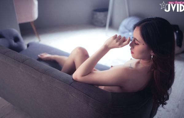    JVID女神Jessica Lo罗颖：传说中的VR虚拟女友，极致私房大尺度居家诱惑，完美身材尽显梦幻时刻第87张图片