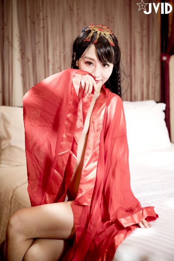    JVID雅捷、安妮古风精品大片：红纱缠绵，极致诱惑的双人翻云覆雨写真第23张图片
