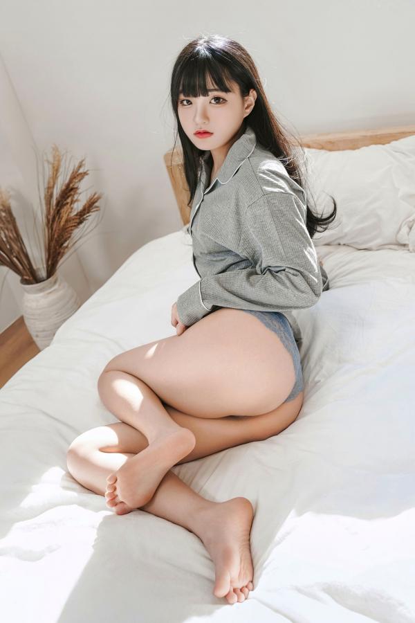    韩国美女Jenny-정제니居家私房性感内衣大尺度写真ARTGRAVIA_287第2张图片