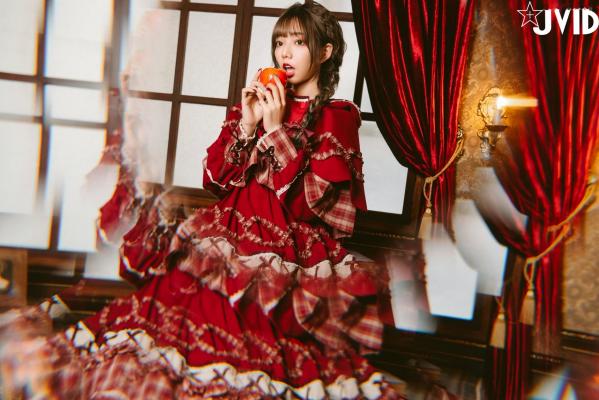    JVID-啾啾-啾啾の奇妙な冒険-小紅帽小公主-角色扮演童话风复古写真-No.604第9张图片