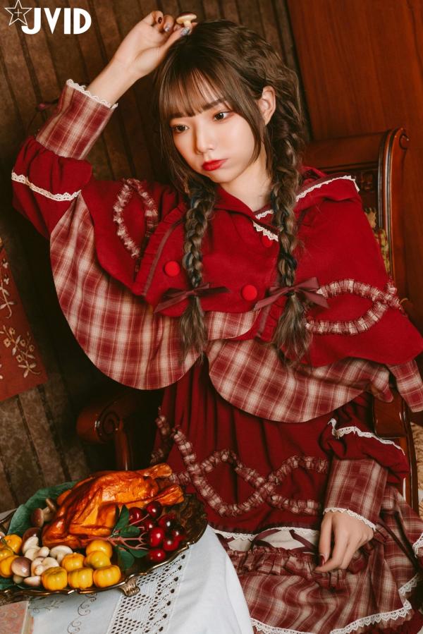    JVID-啾啾-啾啾の奇妙な冒険-小紅帽小公主-角色扮演童话风复古写真-No.604第46张图片