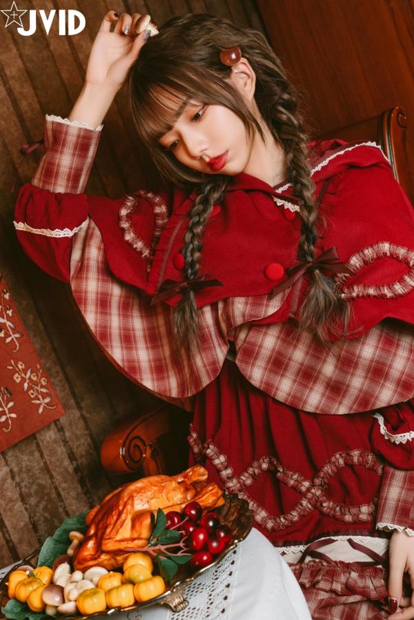    JVID-啾啾-啾啾の奇妙な冒険-小紅帽小公主-角色扮演童话风复古写真-No.604第47张图片