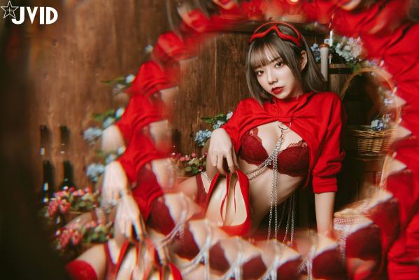    JVID-啾啾-啾啾の奇妙な冒険-小紅帽小公主-角色扮演童话风复古写真-No.604第65张图片