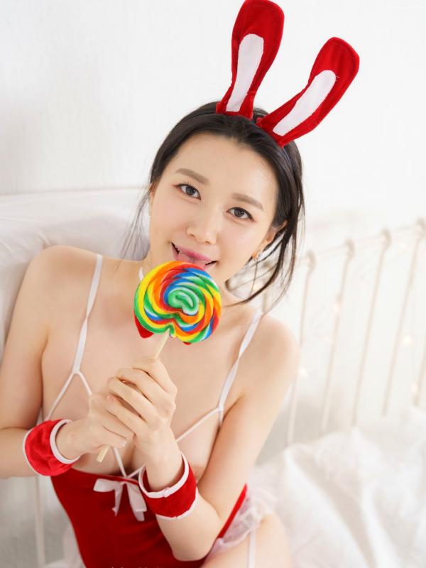    韩国美女Nara圣诞兔女郎Cosplay私房大赏，红粉诱惑，极致性感，居家高颜值尤物第35张图片