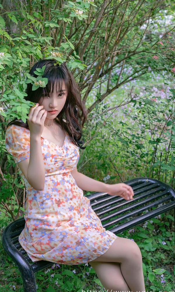    UGirls尤果合辑-2638-《更好的我们》：欣凌性感私房街拍写真，呈现多面诱惑与绝美气质女神高清套图第16张图片