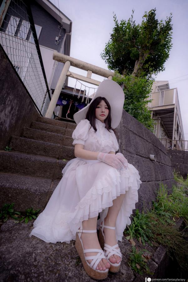    Fantasy-Factory-小丁Ding-八尺大人-Hachishaku-sama-2022.12-户外cos-性感写真-大尺度-白嫩女神第21张图片