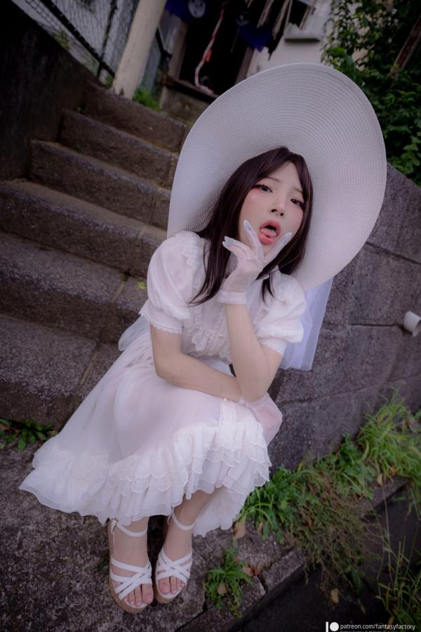    Fantasy-Factory-小丁Ding-八尺大人-Hachishaku-sama-2022.12-户外cos-性感写真-大尺度-白嫩女神第22张图片