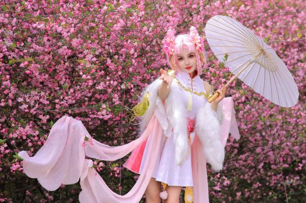    桃暖酱-王者荣耀嫦娥Cosplay花海唯美写真，绝美古风诱惑大尺度套图第16张图片