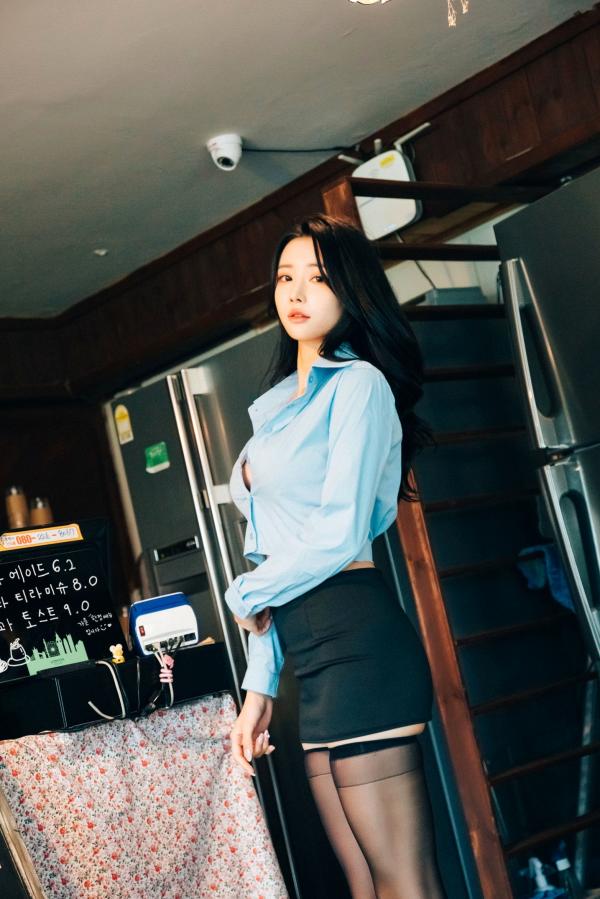    韩国美女-妍宇-YeonYu-First-play-私房写真-居家性感诱惑-大尺度人体艺术第2张图片