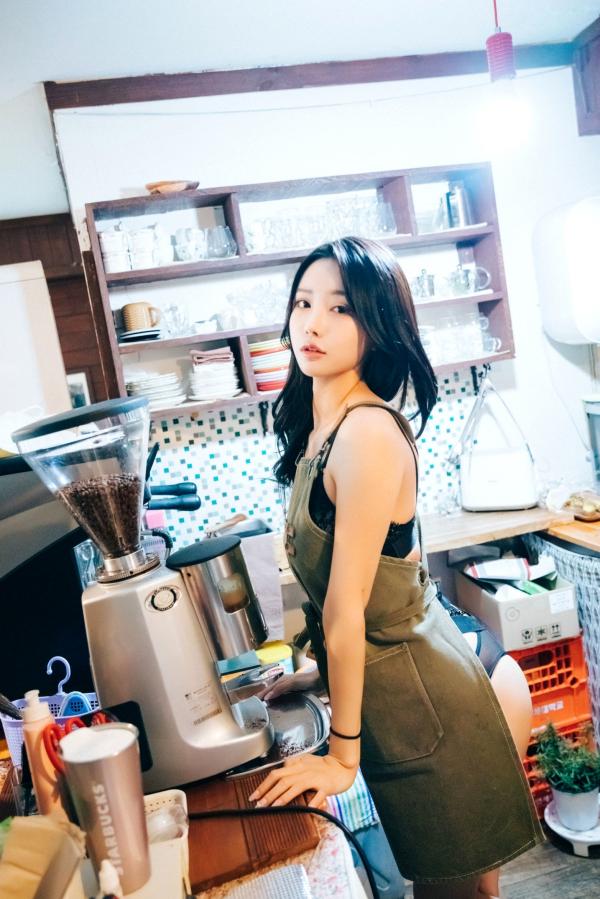    韩国美女-妍宇-YeonYu-First-play-私房写真-居家性感诱惑-大尺度人体艺术第114张图片