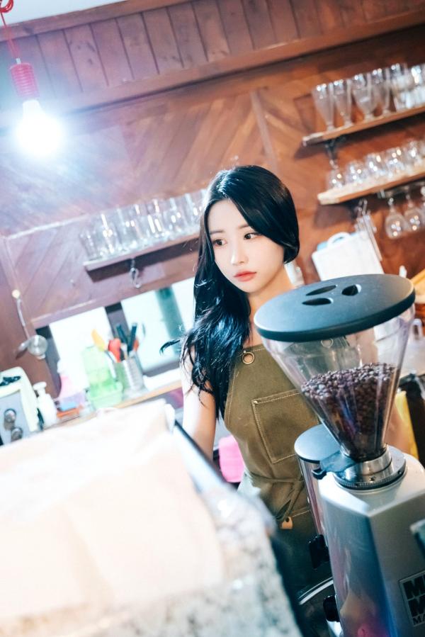    韩国美女-妍宇-YeonYu-First-play-私房写真-居家性感诱惑-大尺度人体艺术第117张图片