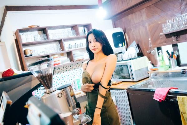    韩国美女-妍宇-YeonYu-First-play-私房写真-居家性感诱惑-大尺度人体艺术第125张图片