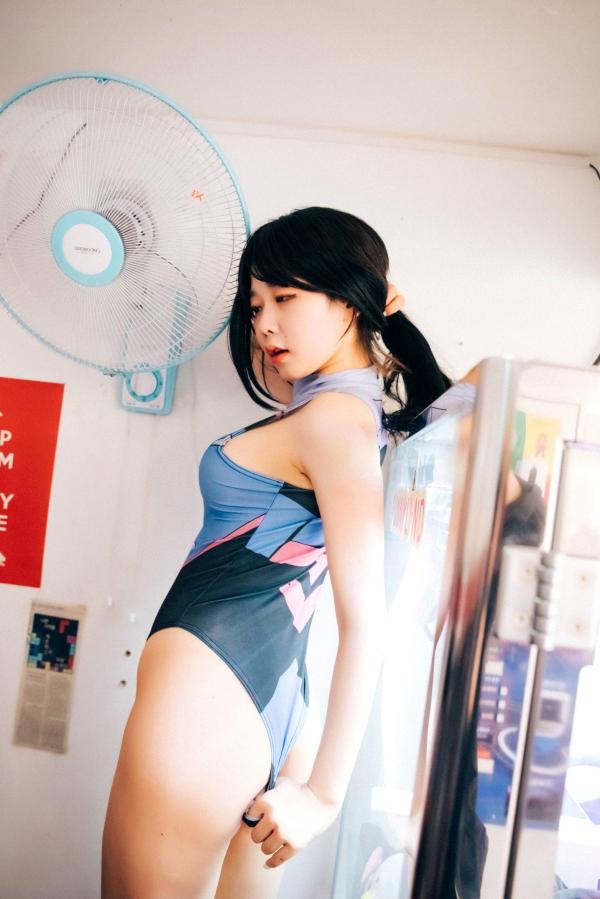    韩国美女琪雅Zia街机游戏厅私房照，极品身材极致诱惑，大尺度连体衣时尚写真第23张图片