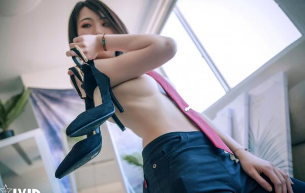    JVID-阿黎-实习生全裸上班日记-职场制服诱惑与清纯气质写真-白嫩极品美图第30张图片