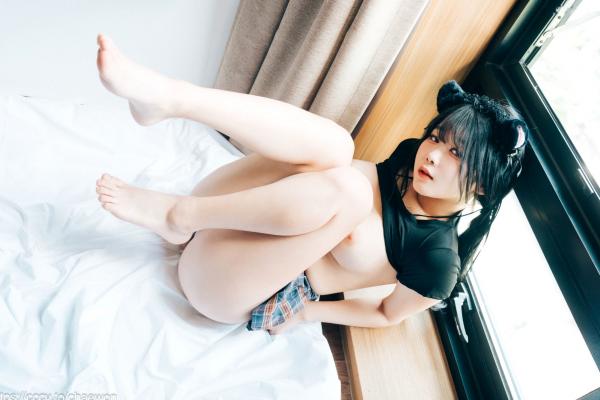    韩国美女琪雅Zia性感猫娘角色扮演，大尺度私房写真诱惑姿态出镜第12张图片