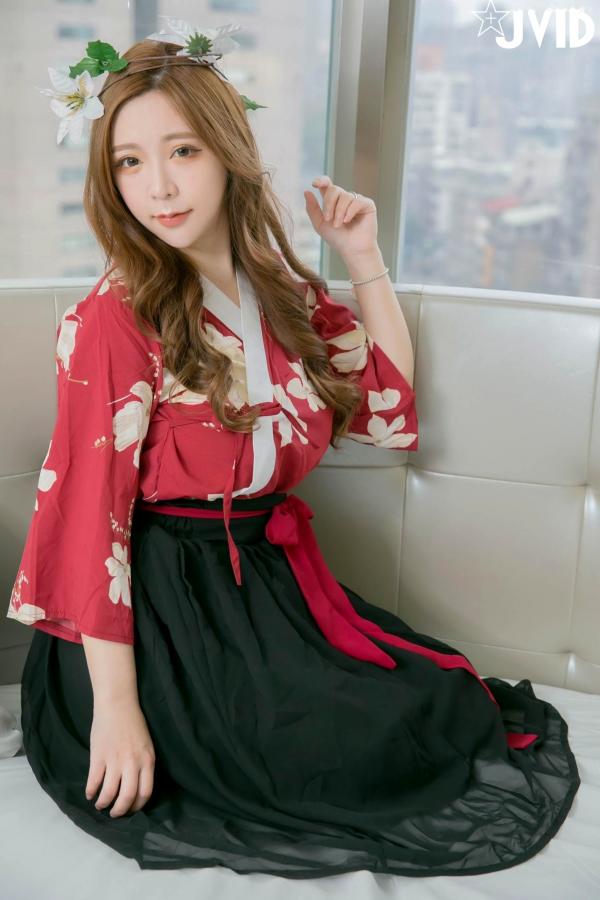    JVID-本垒奈-乳神-天宫赐福-No.613-和服风情-酒店私房写真-大尺度性感诱惑第8张图片