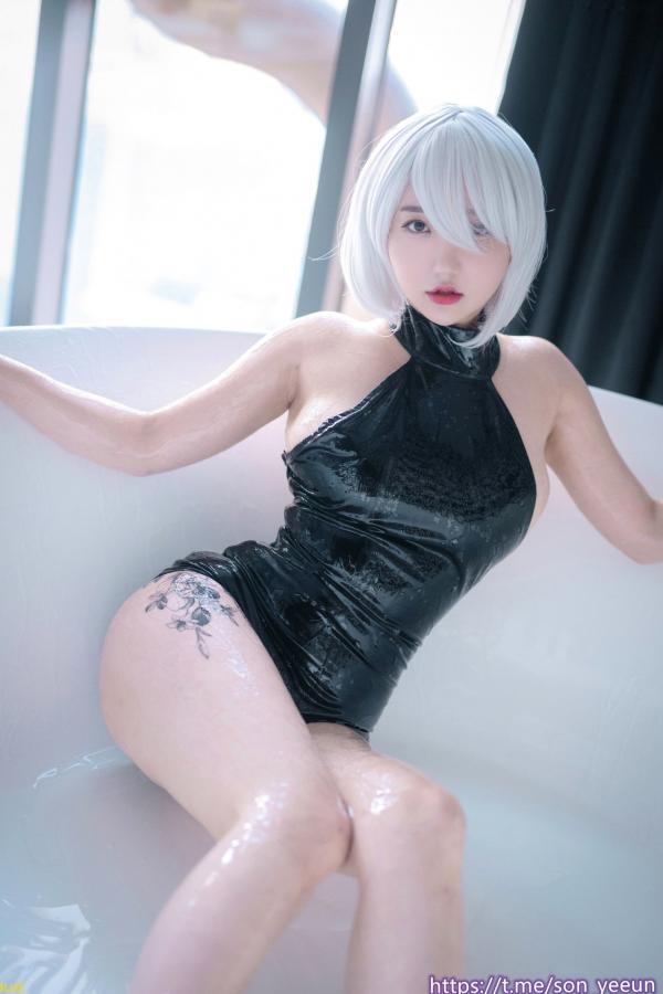    韩国美女孙乐乐Son YeEun尼尔机械纪元2B角色扮演，室内私房大尺度写真，紧身战衣极致性感美臀展示第80张图片