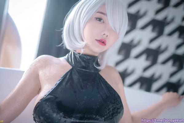    韩国美女孙乐乐Son YeEun尼尔机械纪元2B角色扮演，室内私房大尺度写真，紧身战衣极致性感美臀展示第81张图片