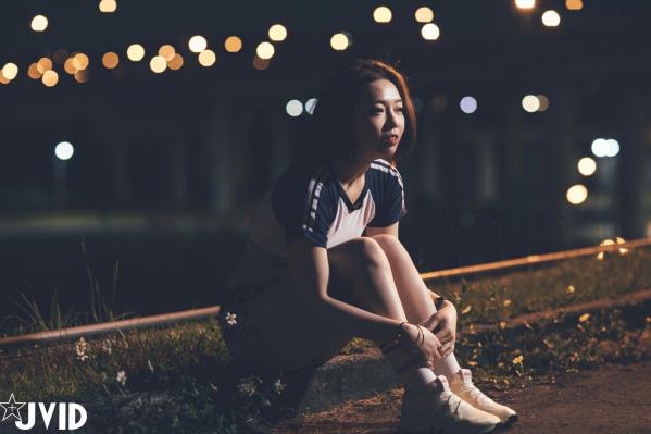    JVID美女雅捷户外夜跑运动写真，穿荧光运动装展现健美身材，元气少女的性感运动瞬间第43张图片