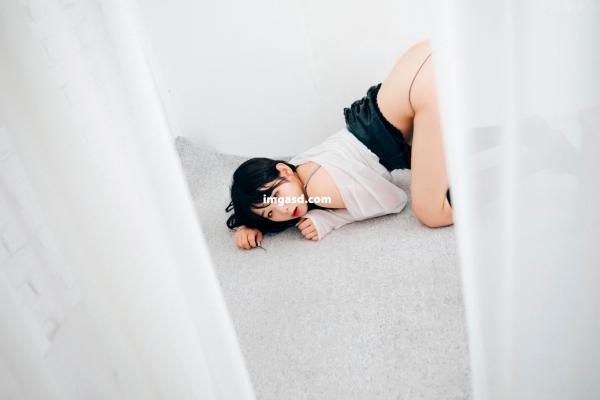    韩国女神琪雅Zia私房大尺度写真：黑丝诱惑与卧室情景演绎，性感尤物精致迷人第86张图片
