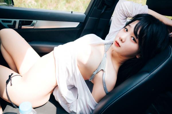    韩国女神琪雅Zia私房大尺度写真：黑丝诱惑与卧室情景演绎，性感尤物精致迷人第138张图片