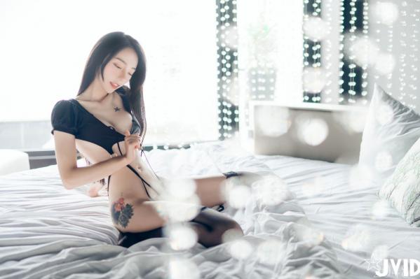    JVID-飄飄-最高の女神-黑超猛激白透睡衣-私房写真-大尺度诱惑室内美腿套图-No.542第30张图片