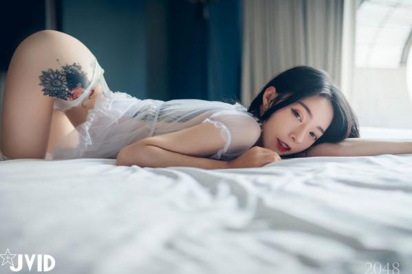    JVID-飄飄-最高の女神-黑超猛激白透睡衣-私房写真-大尺度诱惑室内美腿套图-No.542第96张图片