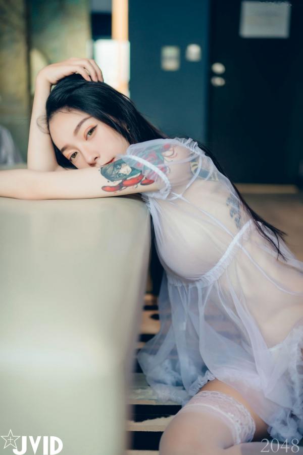    JVID-飄飄-最高の女神-黑超猛激白透睡衣-私房写真-大尺度诱惑室内美腿套图-No.542第106张图片