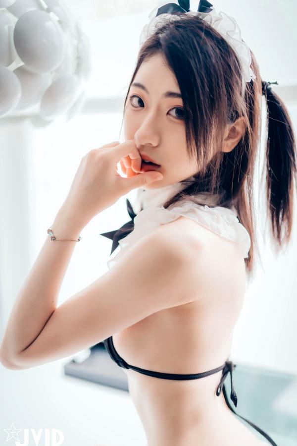    JVID-阿黎-超甜美女仆降临，私房照火辣角色扮演，展现性感诱惑极致身姿第18张图片