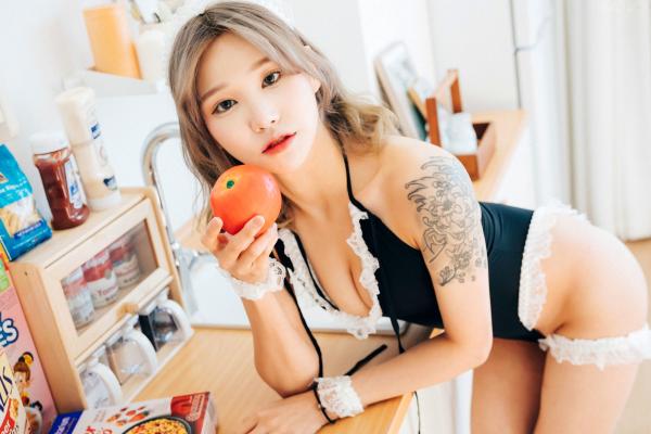    韩国美女Taeri居家私房写真：蕾丝内衣与纹身美背，展现极品身材诱惑，清新又野性第3张图片