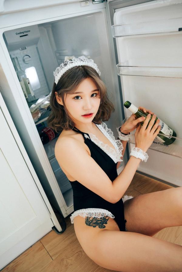    韩国美女Taeri居家私房写真：蕾丝内衣与纹身美背，展现极品身材诱惑，清新又野性第30张图片