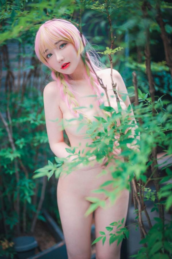    韩国美女孙乐乐Son-YeEun动漫角色扮演：鬼灭之刃甘露寺蜜璃，大尺度性感私房cosplay合集第120张图片