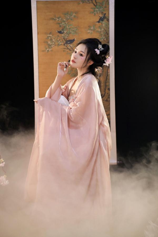   桃暖酱-汉服古风入梦-极致唯美私房写真-肤如凝脂诱惑大尺度第12张图片