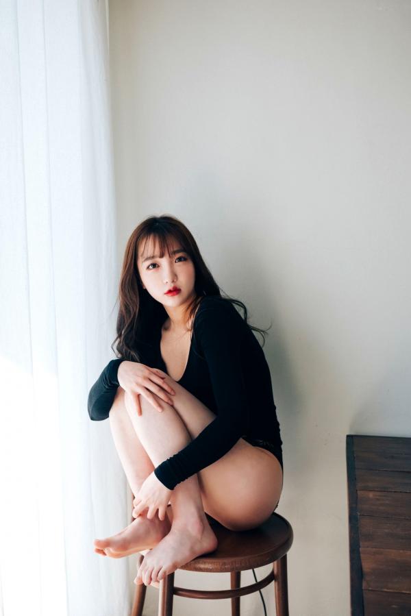    韩国美女孙乐乐Son YeEun私房写真，性感黑色内衣诱惑，浴室家居大尺度精选第2张图片