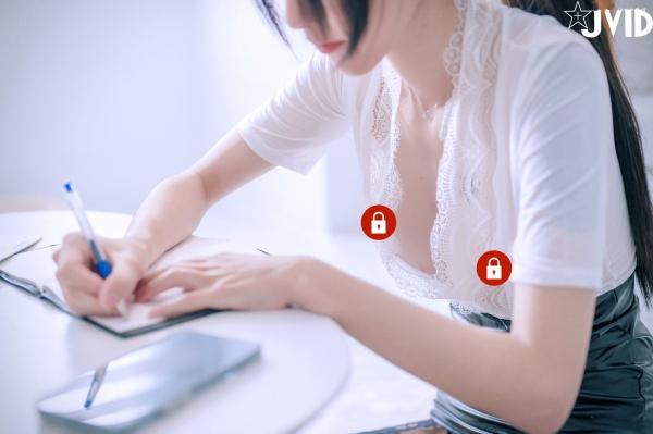    JVID-飄飄-綁架性感保險業務員第19张图片