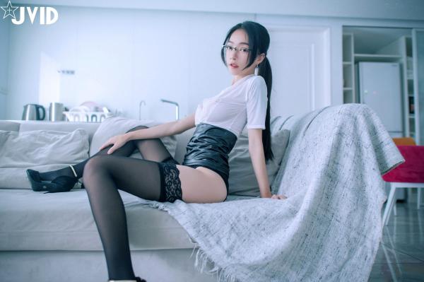    JVID-飄飄-綁架性感保險業務員第86张图片