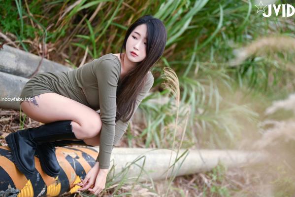    JVID-肉包Mini-新到女同事愿当一日女友-户外私房大尺度写真-性感诱惑纯欲风第34张图片