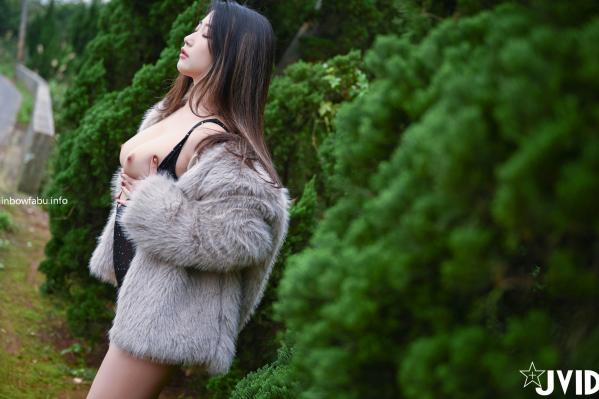    JVID-肉包Mini-新到女同事愿当一日女友-户外私房大尺度写真-性感诱惑纯欲风第44张图片