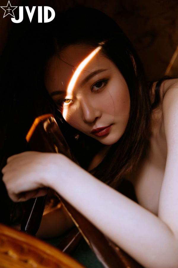    JVID女神Jenny Suen高颜值写真：一起吃份温柔的早餐，精致黑色内衣私房套图，展现冷艳气质与完美曲线，No.592第29张图片