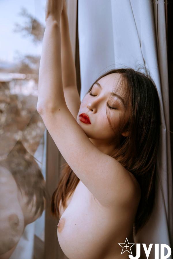    JVID女神Jenny Suen高颜值写真：一起吃份温柔的早餐，精致黑色内衣私房套图，展现冷艳气质与完美曲线，No.592第42张图片