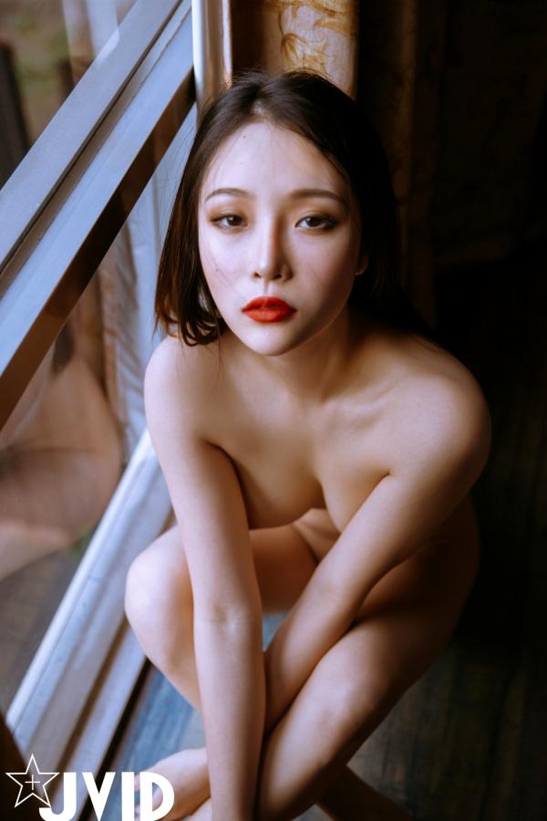    JVID女神Jenny Suen高颜值写真：一起吃份温柔的早餐，精致黑色内衣私房套图，展现冷艳气质与完美曲线，No.592第51张图片